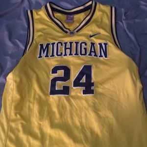Vintage U of M Basketball Jersey